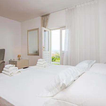 Cozy In With House Sea View Makarska