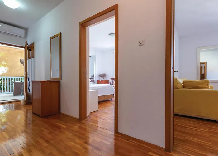 Apartament In Makarska